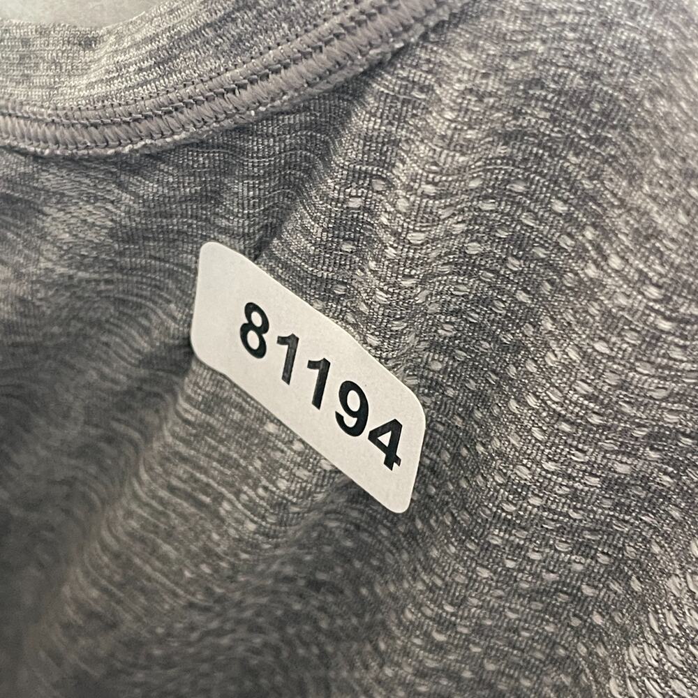 LULULEMON Tank Top Womens L Swiftly Tech Racerback 2.0 Race Length Running Gray - Picture 12 of 12